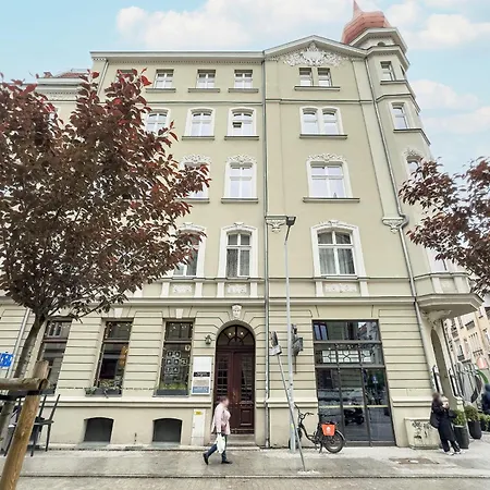 Kwiatowa Modern Studio In The Center Of By Renters Poznan